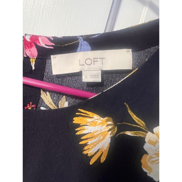 LOFT Women's Floral Print Ruffle Sleeve Blouse Top - Picture 3 of 7